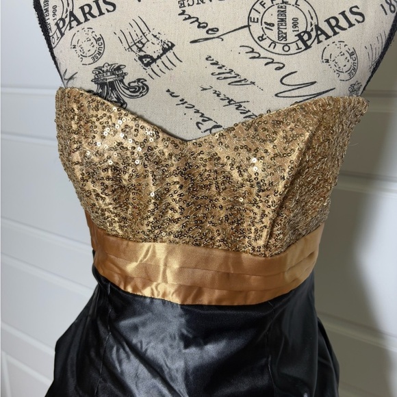 Gunne Sax X Jessica McClintock Black & Gold Strapless Bubble Dress - Picture 3 of 7